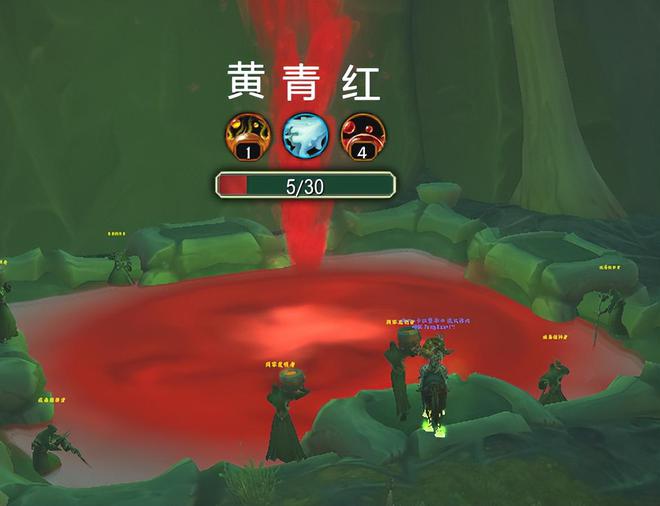 《魔兽世界》中的坐骑获取一直以来都是玩家热衷的话题，而在暗影界的马卓克萨斯区域，一只神秘且巨大的坐骑——巨型死亡大鹏，吸引了无数玩家的注意。这不仅仅是因为它的外观巨大、威风凛凛，更因为它的获取方式充满了挑战与乐趣。今天，我们就来深入了解这只坐骑的召唤方法，以及如何通过解密任务成功获得它。 解锁飞行与召唤准备：马卓克萨斯的飞行点 首先，要想挑战这个召唤任务，玩家必须先解锁暗影界的飞行点。对于一些刚刚进入暗影界的玩家来说，解锁飞行点是前期必须完成的步骤。如果不想从头开始，可以考虑建立一个试玩角色，直接进入马卓克萨斯来进行体验。 在马卓克萨斯的左下角58.74位置，玩家将找到一个神秘的水池，这是召唤巨型死亡大鹏的关键所在。接近池子时，你会看到屏幕上方出现三种不同颜色的图标和一个进度条，这个进度条的作用就是记录你收集的液体数量。 解密召唤步骤：收集液体与调配颜色 收集液体道具： 为了完成召唤任务，玩家需要通过击杀附近的怪物来收集三种颜色的液体。每种颜色的液体与特定怪物挂钩，玩家击杀这些怪物后，有一定几率获得可拾取的液团。  液体配比： 关键在于液体的配比——红色液体、青色液体和黄色液体的数量需要满足一定的比例。具体的配比要求是：红色和青色的液体数量必须相等，并且要大于黄色液体的数量。总共需要30个液体道具才能进行召唤。例如，玩家可以收集12个红色液体、12个青色液体和6个黄色液体，或者14个红色、14个青色和4个黄色液体，任意符合“红色=青色>黄色”的配比即可。   寻找对应怪物： 每种液体都与特定怪物相关联，玩家需要在马卓克萨斯的各个角落击杀这些怪物并收集液体：  红色液体： 击杀燃烧的提取物。 青色液体： 击杀巨型粘液。 黄色液体： 击杀染病残体。 在击杀这些怪物后，液体将会掉落在怪物的尸体旁边，玩家只需互动拾取即可。 液体投放与稀有召唤：迎接巨型死亡大鹏 当你成功收集到足够的液体，并且比例符合要求后，下一步就是将液体投放到水池中。只需将收集到的液体背在身上，飞到水池位置，液体会自动投入池中并触发召唤。此时，稀有怪物——绛紫之误将会被召唤出来。 击败绛紫之误之后，玩家有一定几率获得这只巨型死亡大鹏坐骑。而对于坐骑的喜爱者来说，这无疑是一次挑战与幸运并存的经历。 要点与注意事项：高效完成任务  液体携带与飞行： 在背负液体时，飞行速度将会大幅减缓，若想提高效率，建议使用驭空术来加速飞行。这样你可以更加迅速地来回奔波，提高液体投放的效率。  与其他玩家的协作： 为了避免颜色比例出现问题，尤其是看到周围有其他玩家也在收集液体时，可以与他们协商好液体颜色的分配，确保互不冲突。如果某些玩家故意捣乱或抢夺液体，你可以通过切换到不同的位面来解决。   每日CD限制： 每个角色每天只能进行一次召唤，因此如果你想多次尝试获得坐骑，可以换不同的角色进行召唤。  总结：探索暗影界的奇遇与收获 通过这次任务，玩家不仅能感受到《魔兽世界》中的另一种独特玩法——解密与召唤，还能在成功击败绛紫之误后，获得那个令人梦寐以求的坐骑——巨型死亡大鹏。这种通过解谜、收集与合作完成的任务方式，不仅考验玩家的耐心与智慧，还能够带来与其他玩家合作的乐趣。 在一些玩家的眼中，可能会认为这类任务略显繁琐，但对于喜爱探索和挑战的玩家来说，这正是《魔兽世界》独特魅力的一部分。并且在一些非官方版本的服务器上，如魔兽世界私服不变态和魔兽世界70变态私服发布等，可能会存在不同的任务设置或奖励方式，也给玩家带来了更多的挑战和趣味。 无论你是在官方服务器上追求这只巨型坐骑，还是在私人服务器中体验不同的规则，这些探索与挑战的过程，都让《魔兽世界》充满了无穷的魅力。